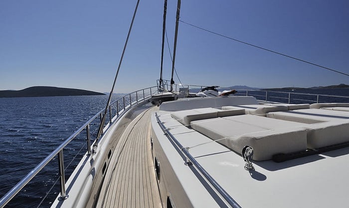 How to Clean Fiberglass Boat Deck? The Most Detailed Guide