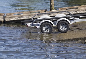 easy-is-it-to-launch-a-pontoon-boat