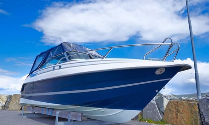 what type of boat is most likely to have a planing hull