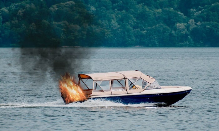 fire-safety-procedures-to-passengers-on-a-boat