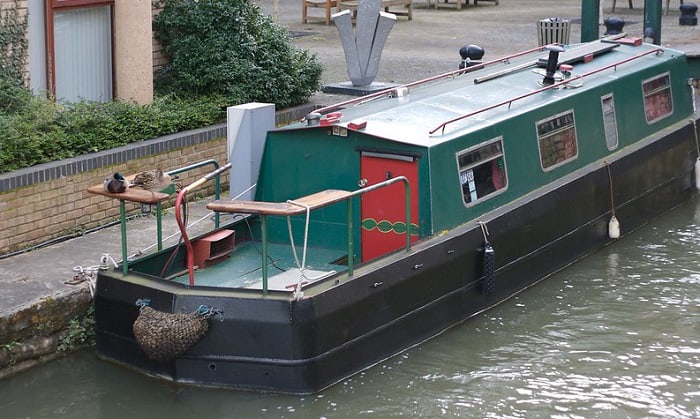 what-does-a-barge-look-like