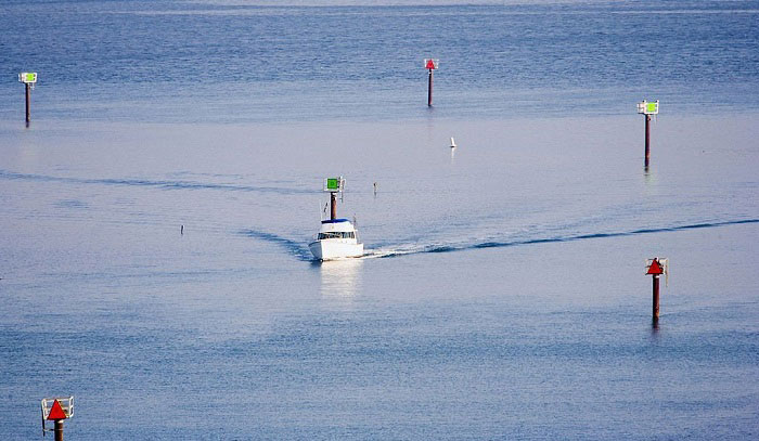 what-side-of-the-buoys-do-you-stay-on