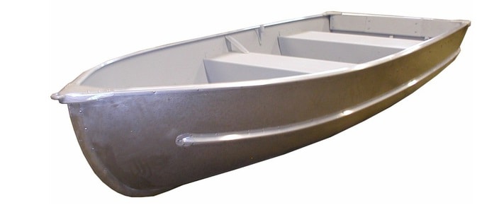 flat-bottom-boat-vs-v-hull
