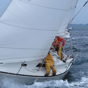 sailboat-capsizing