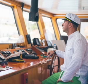 Role-of-boat-operators