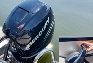 Adjust-the-pontoon-boat-motor’s-trim-to-drive-a-pontoon-boat