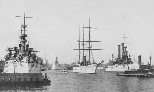 Warships-carried-heavy-artillery