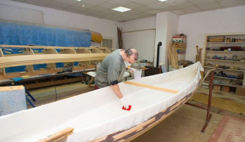step-2-to-waterproof-boat-plywood-with-fiberglass